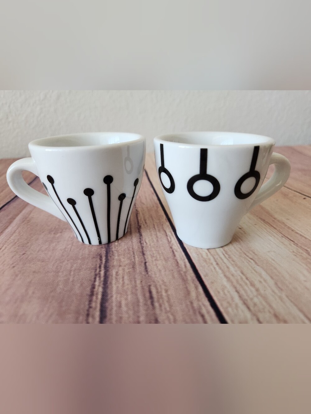 Bodum Pair Of Espresso Cups White And Black